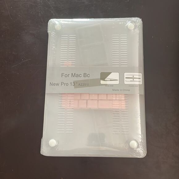 MacBook New Pro 13” peaches design hardshell case - Picture 2 of 3